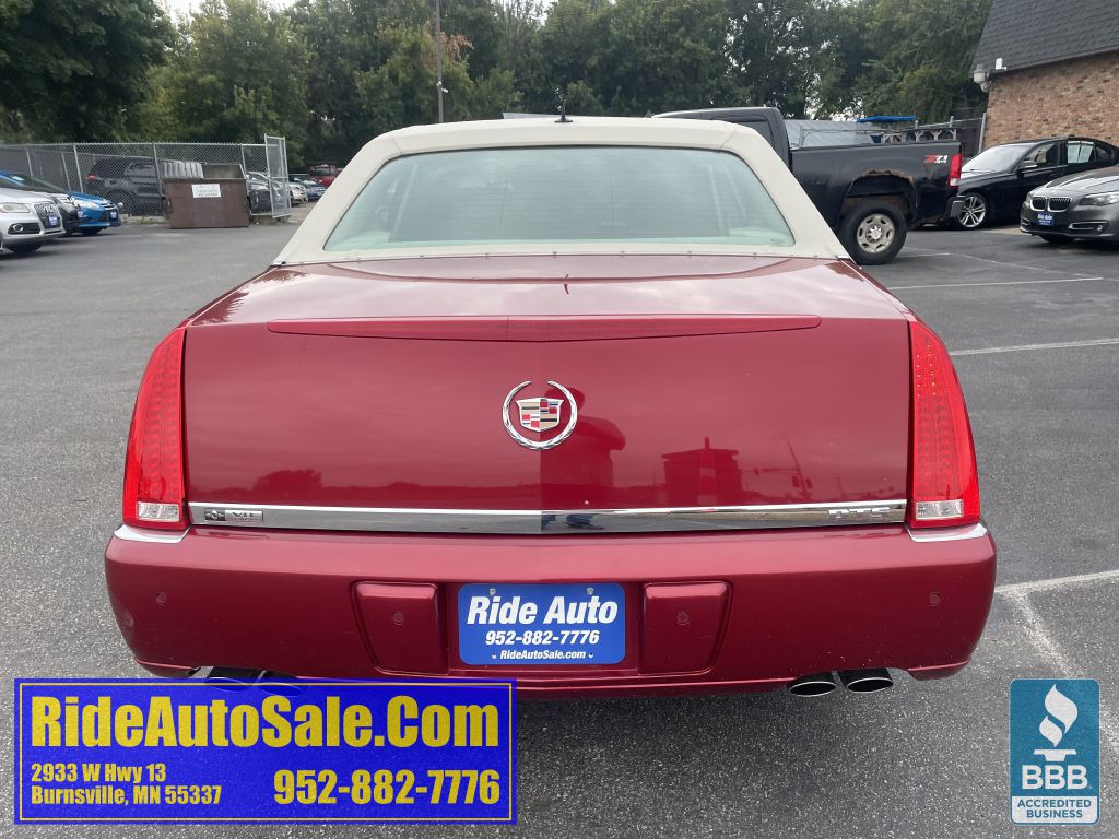 2008 Cadillac DTS Image 6