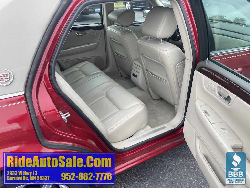 2008 Cadillac DTS Image 15