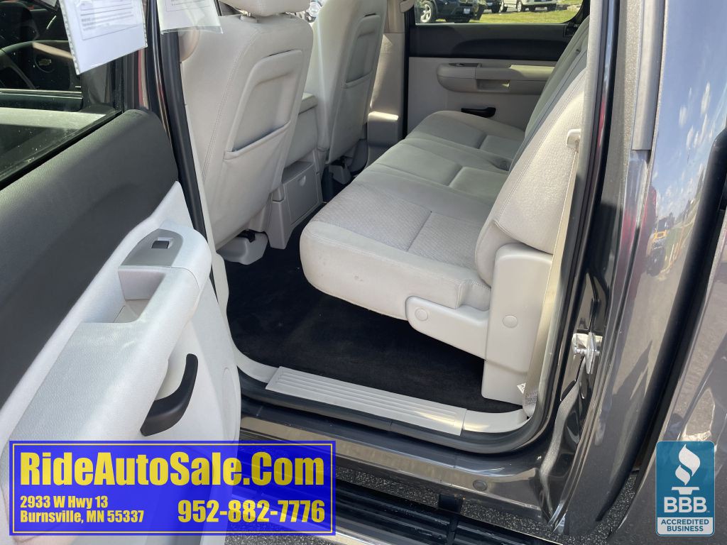 2011 Chevrolet Silverado 1500 Image 12