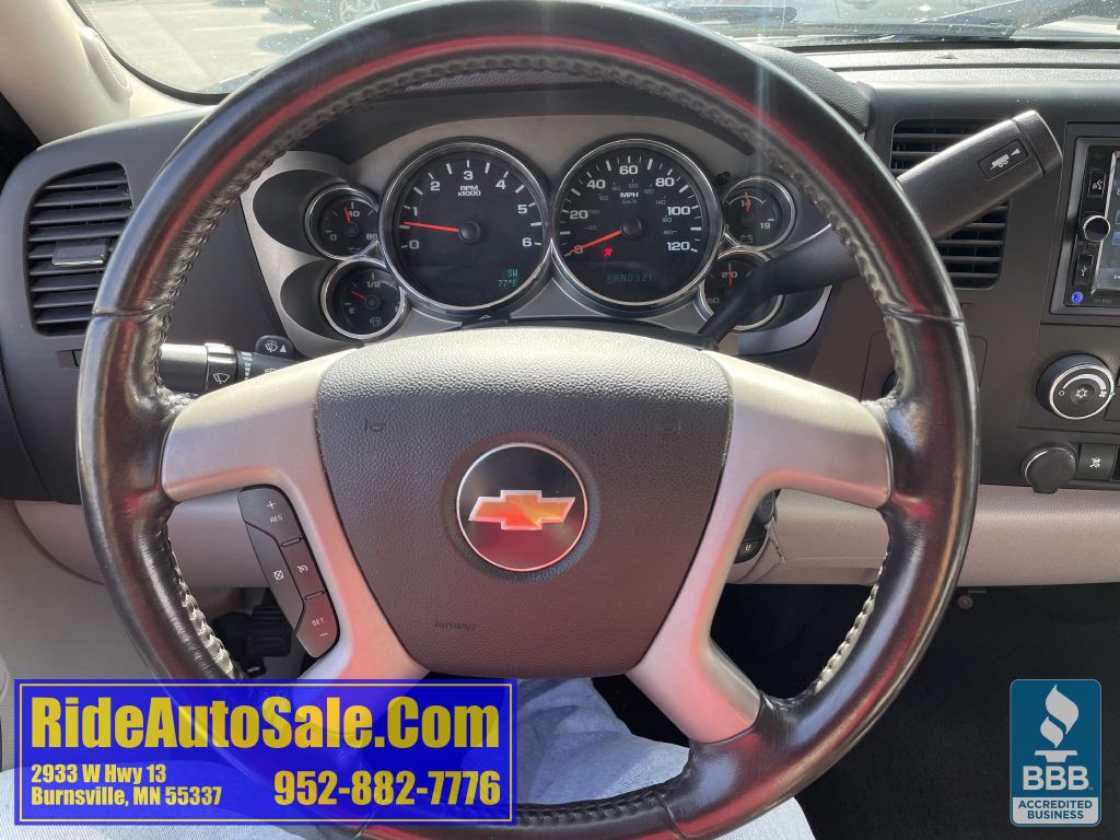 2011 Chevrolet Silverado 1500 Image 18