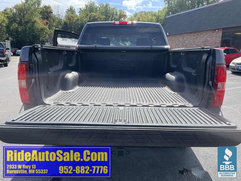 2011 Chevrolet Silverado 1500 Image 24