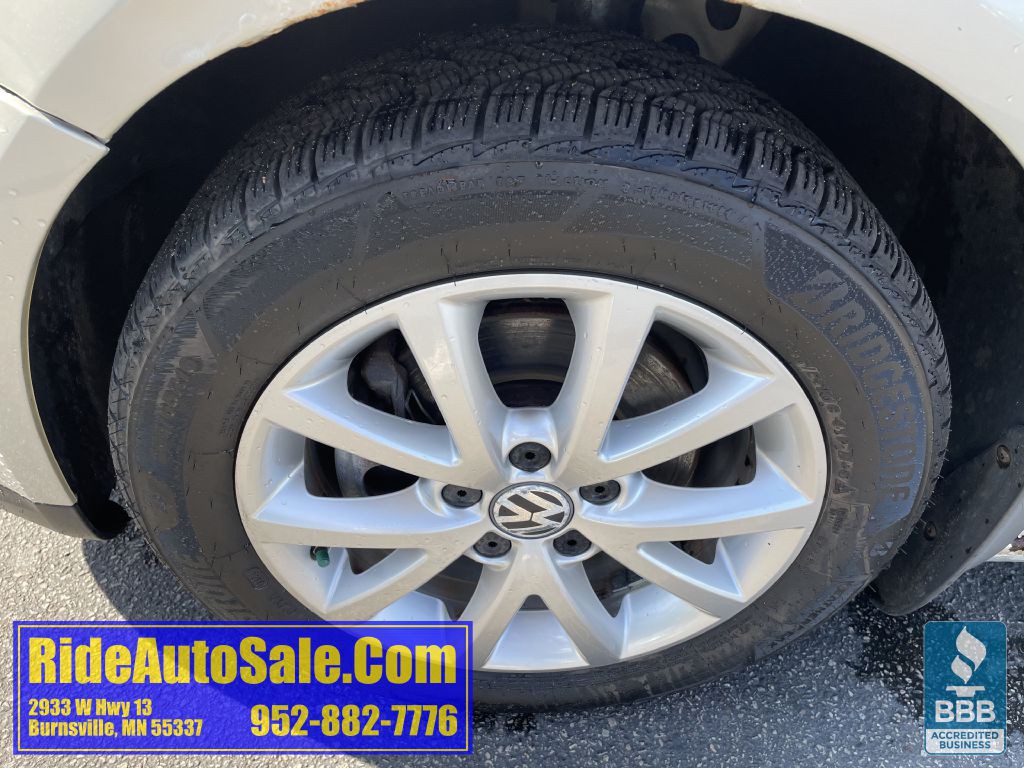 2010 Volkswagen Jetta Image 22