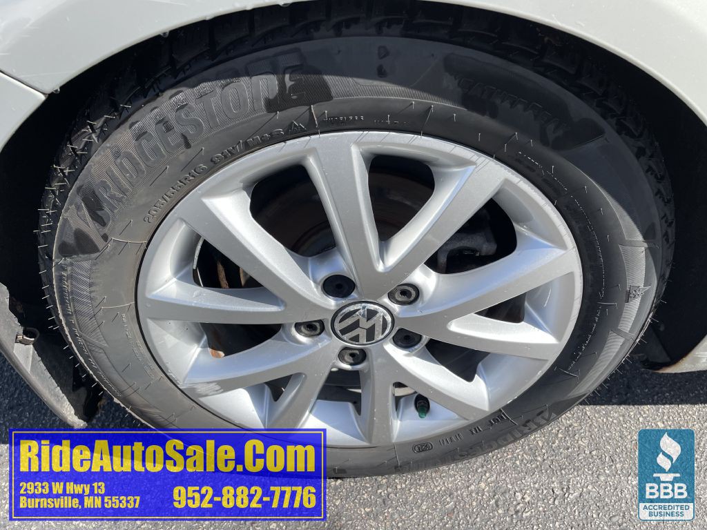 2010 Volkswagen Jetta Image 26