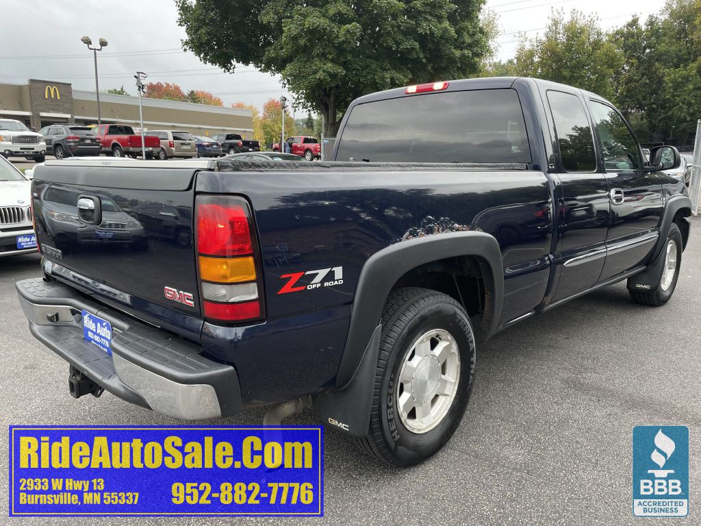 2005 GMC Sierra 1500 Image 5