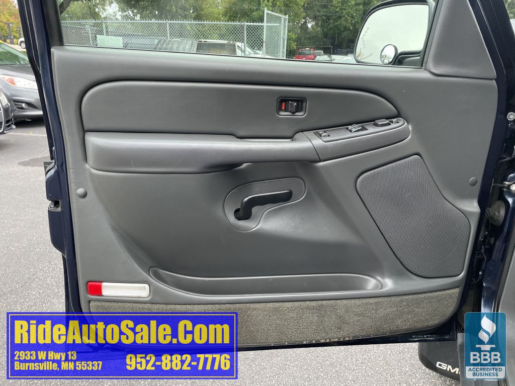 2005 GMC Sierra 1500 Image 9