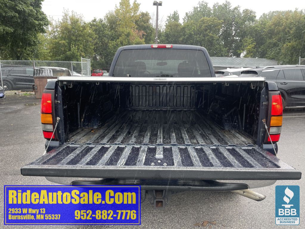2005 GMC Sierra 1500 Image 24