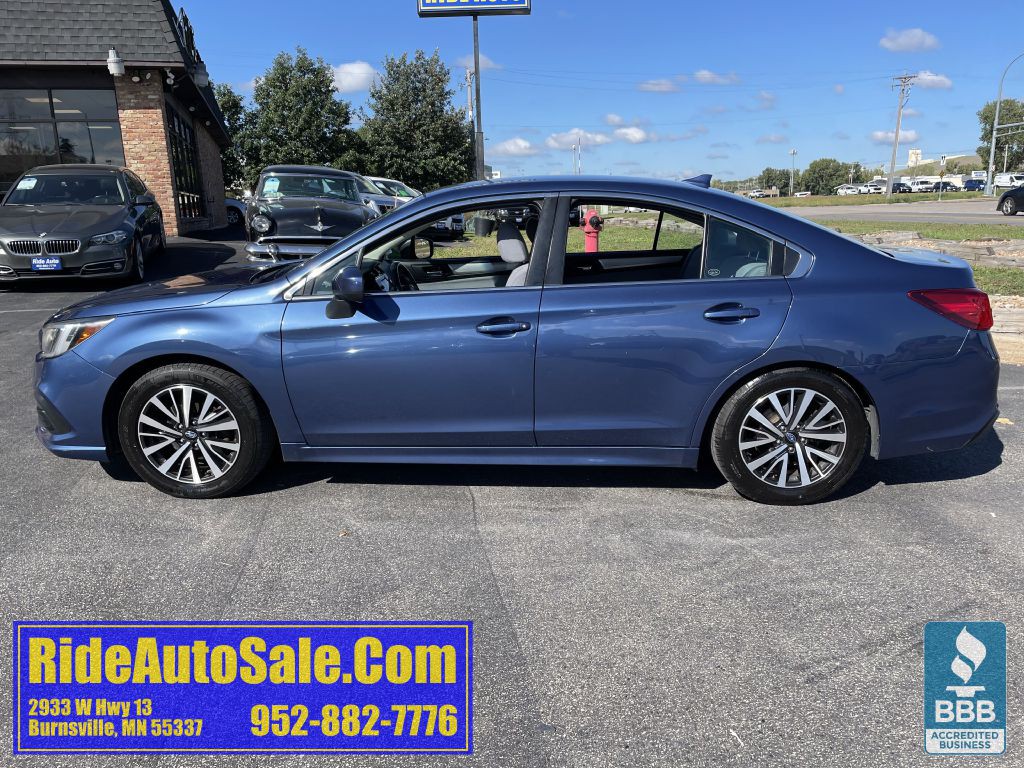 2019 Subaru Legacy Image 8