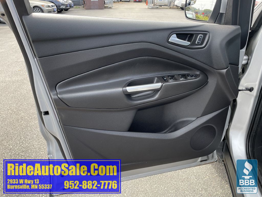 2016 Ford Escape Image 9
