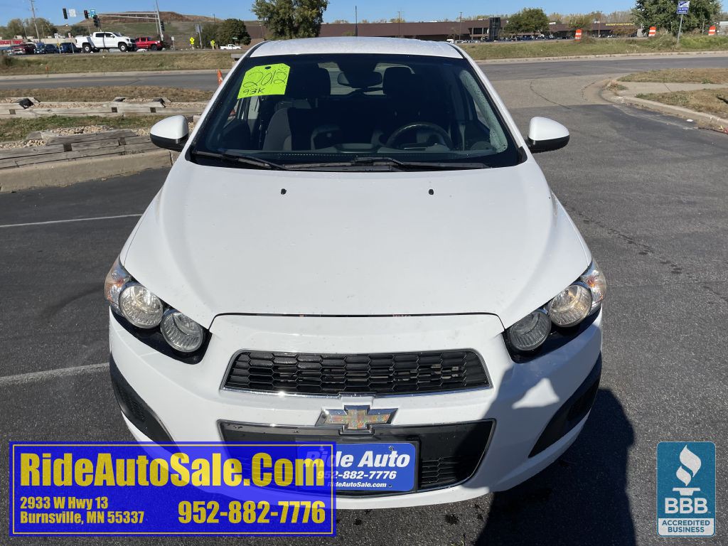 2012 Chevrolet Sonic Image 2