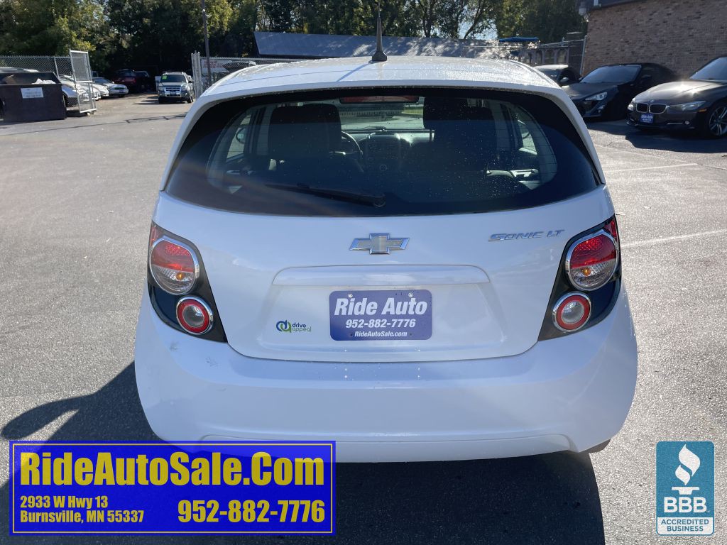 2012 Chevrolet Sonic Image 6