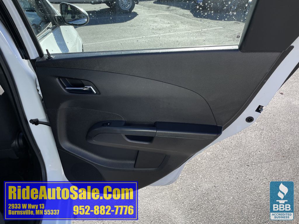 2012 Chevrolet Sonic Image 15
