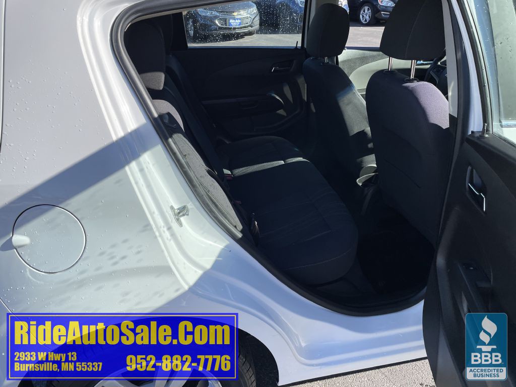 2012 Chevrolet Sonic Image 16