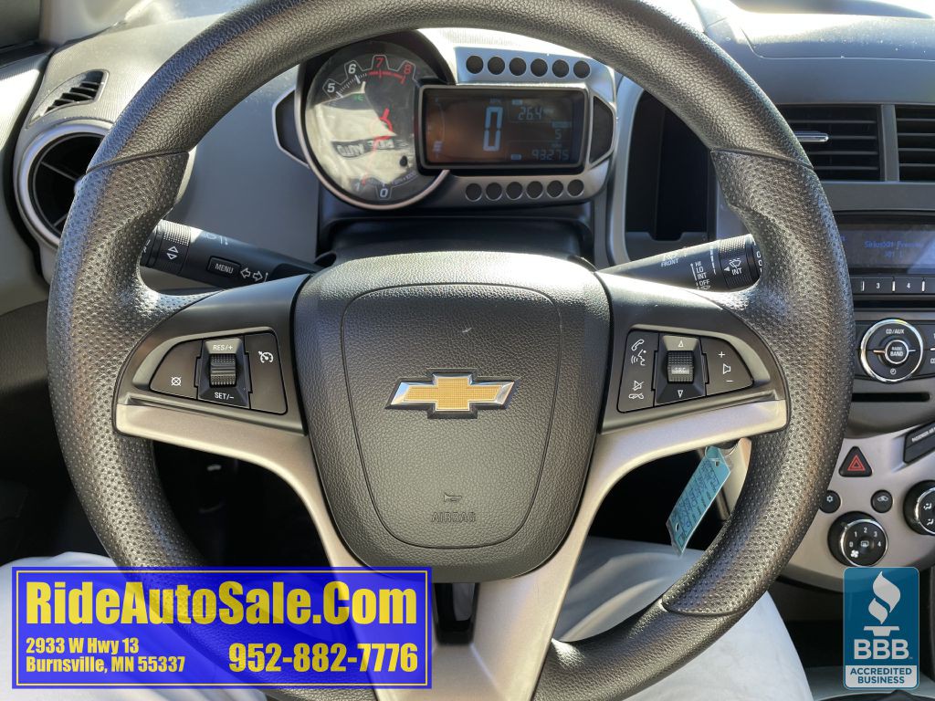 2012 Chevrolet Sonic Image 18