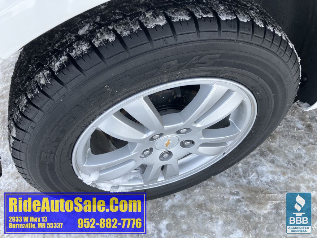 2012 Chevrolet Sonic Image 21