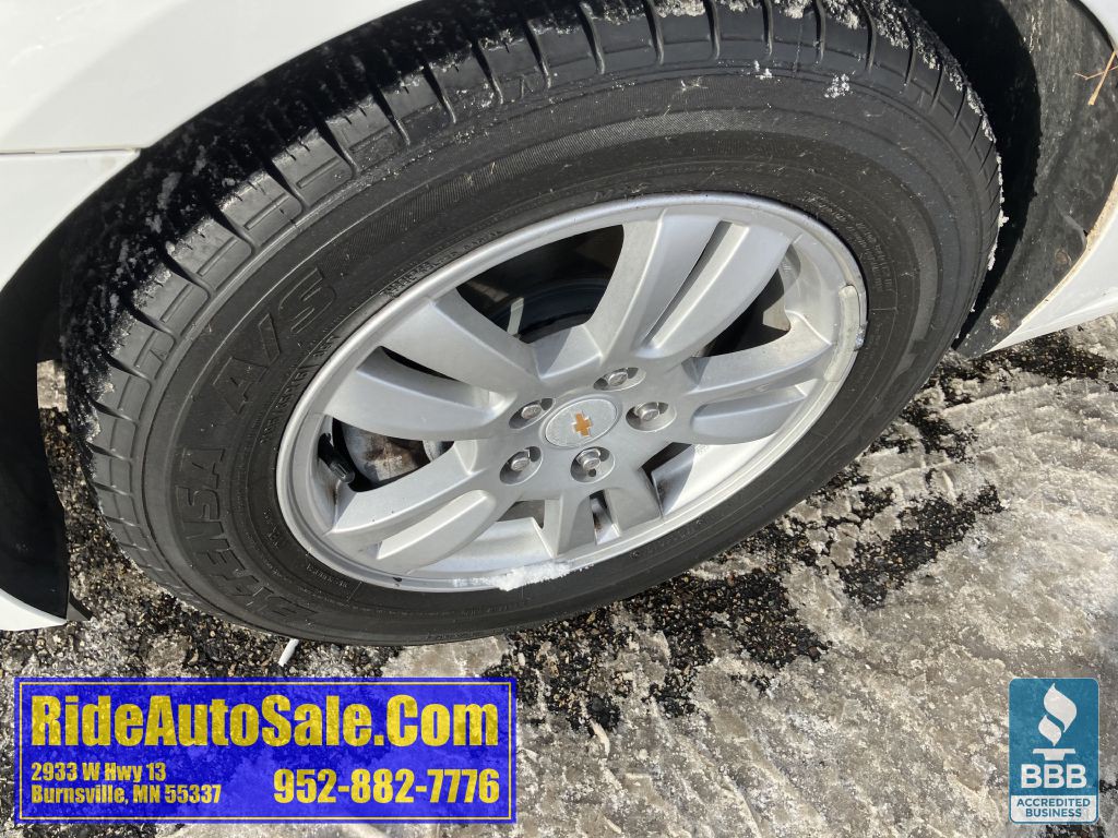 2012 Chevrolet Sonic Image 24