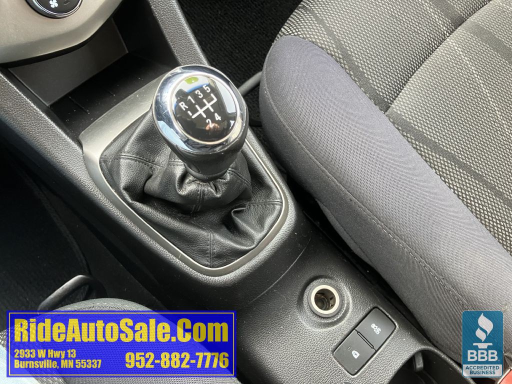 2012 Chevrolet Sonic Image 30