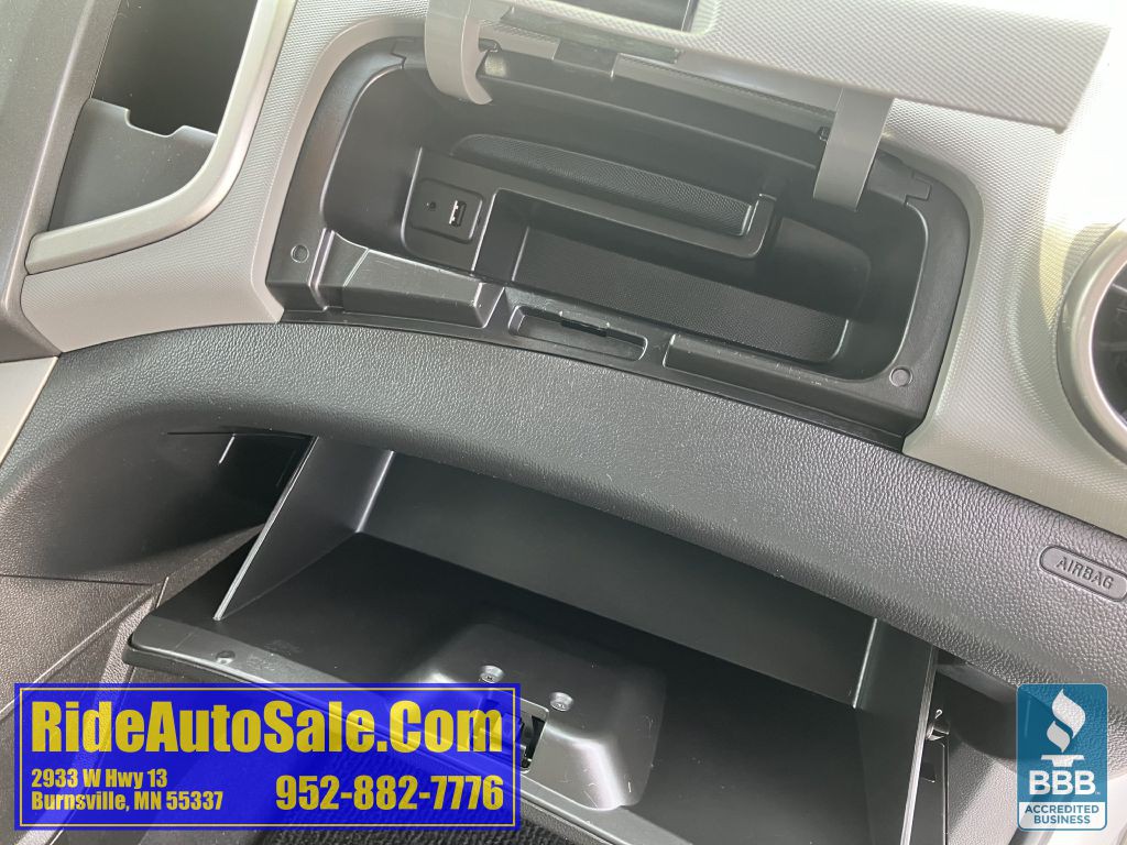 2012 Chevrolet Sonic Image 32