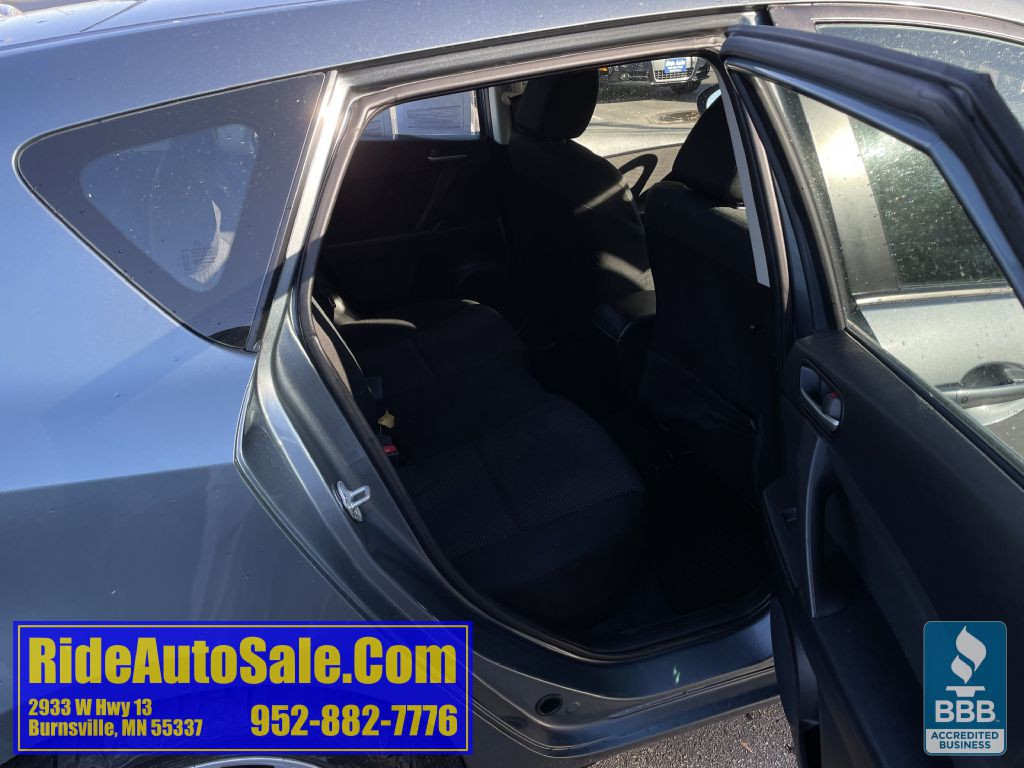 2013 Mazda Mazda3 Image 16
