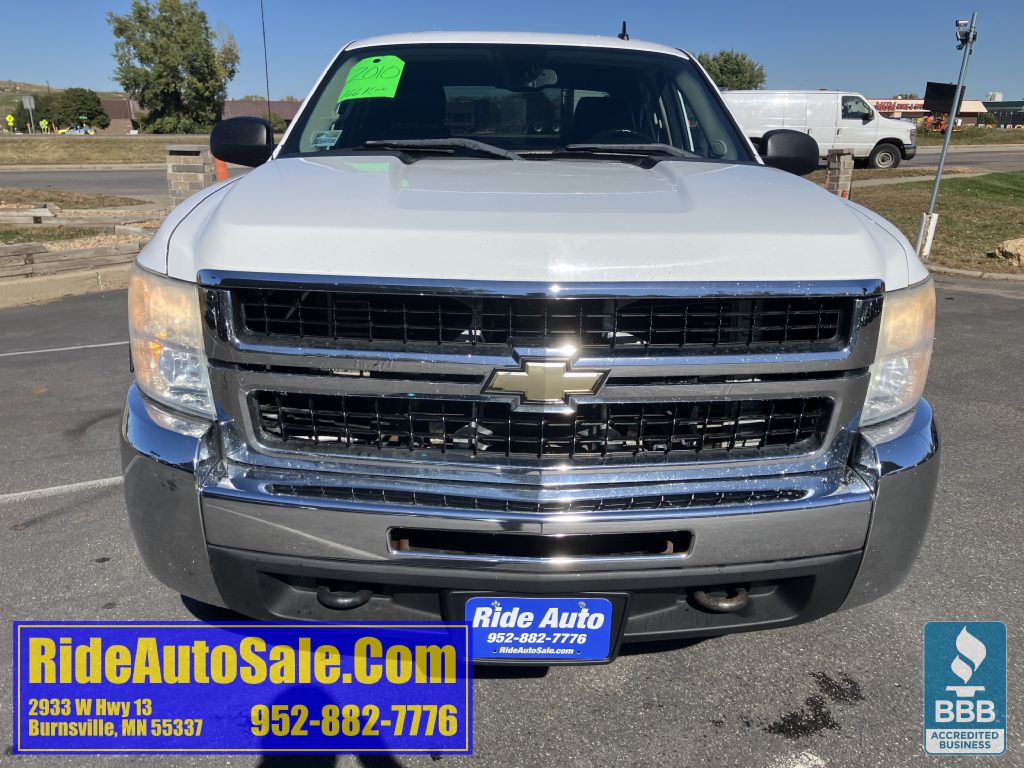 2010 Chevrolet Silverado 1500 Image 2