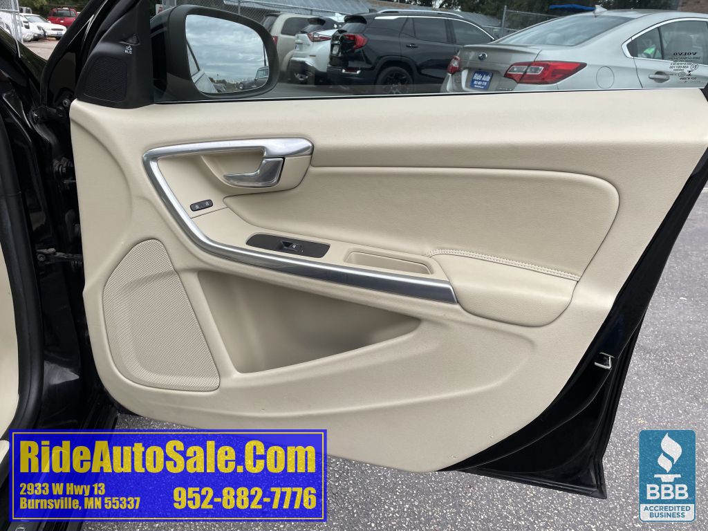 2015 Volvo S60 Image 12