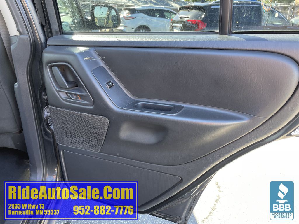 2004 Jeep Grand Cherokee Image 15