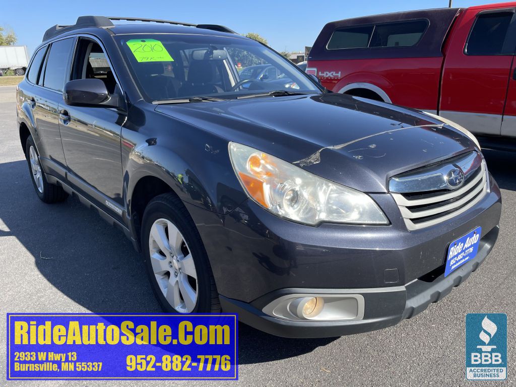 2010 Subaru Outback Image 3