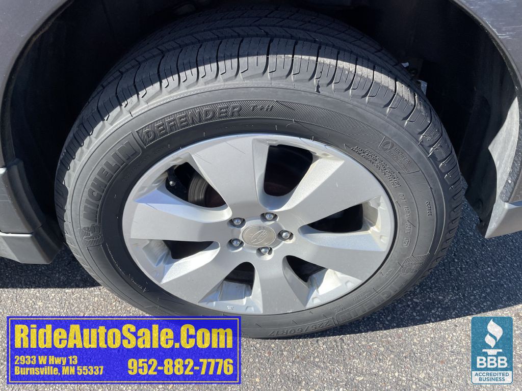 2010 Subaru Outback Image 24