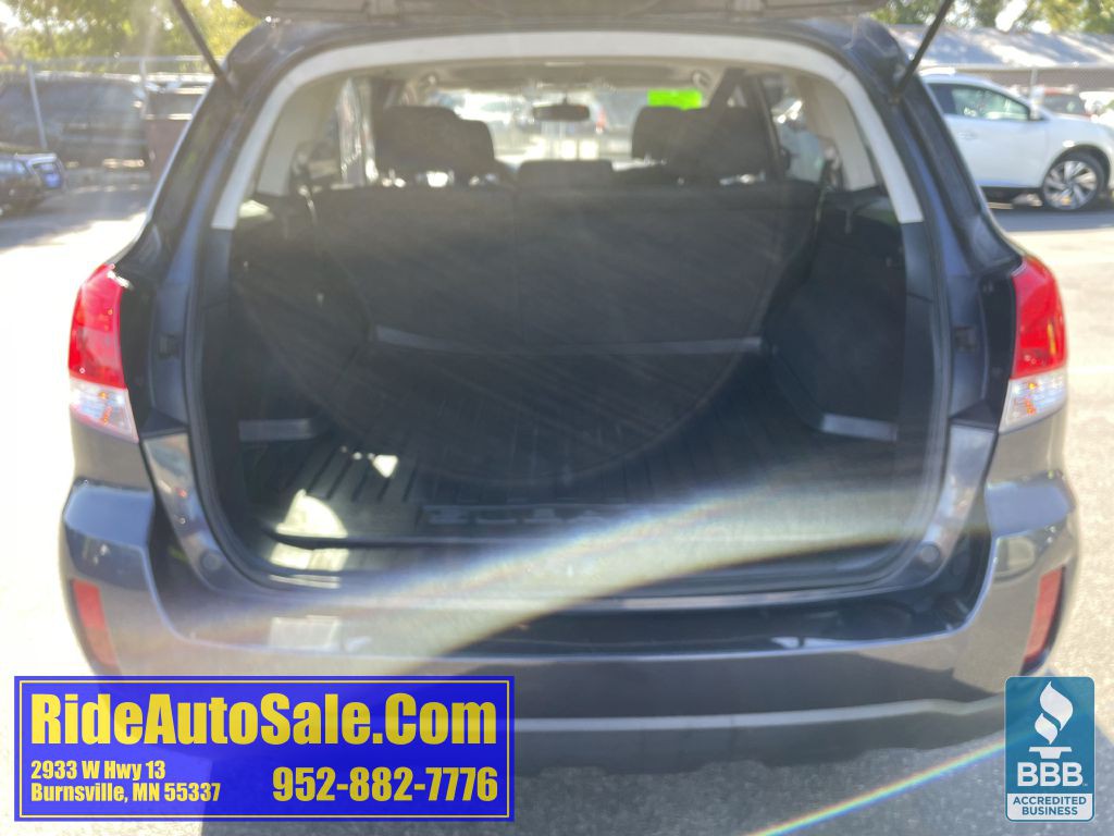 2010 Subaru Outback Image 25
