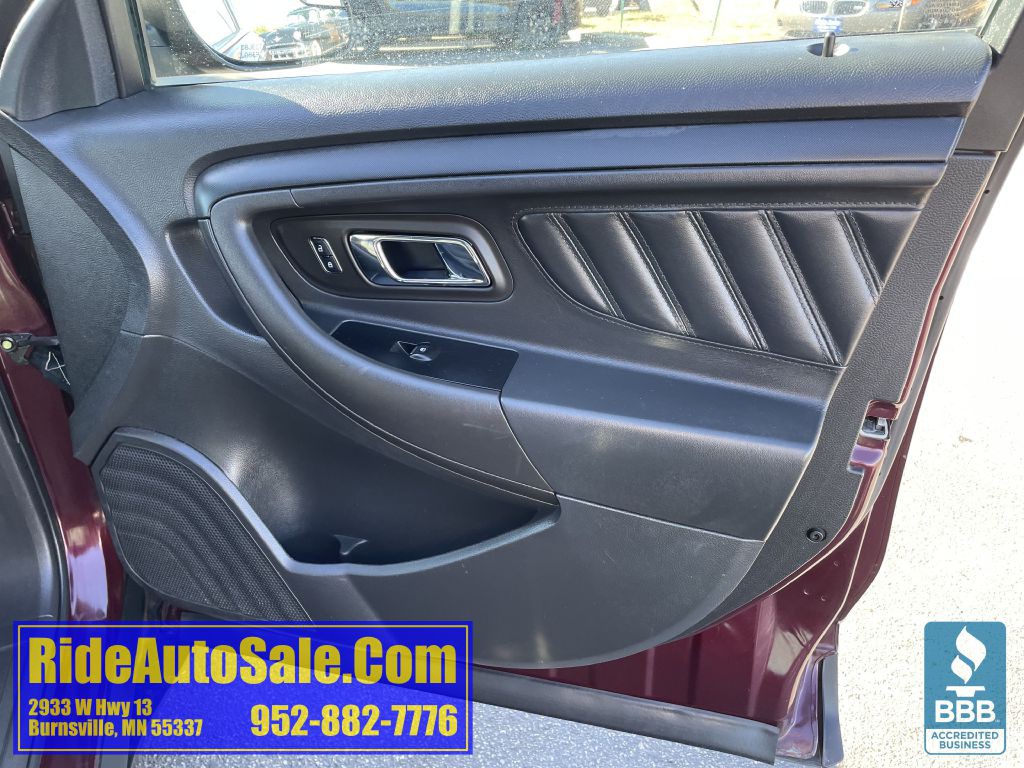 2015 Ford Taurus Image 14