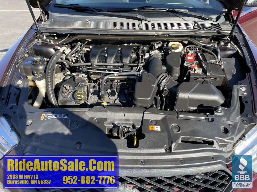 2015 Ford Taurus Image 21