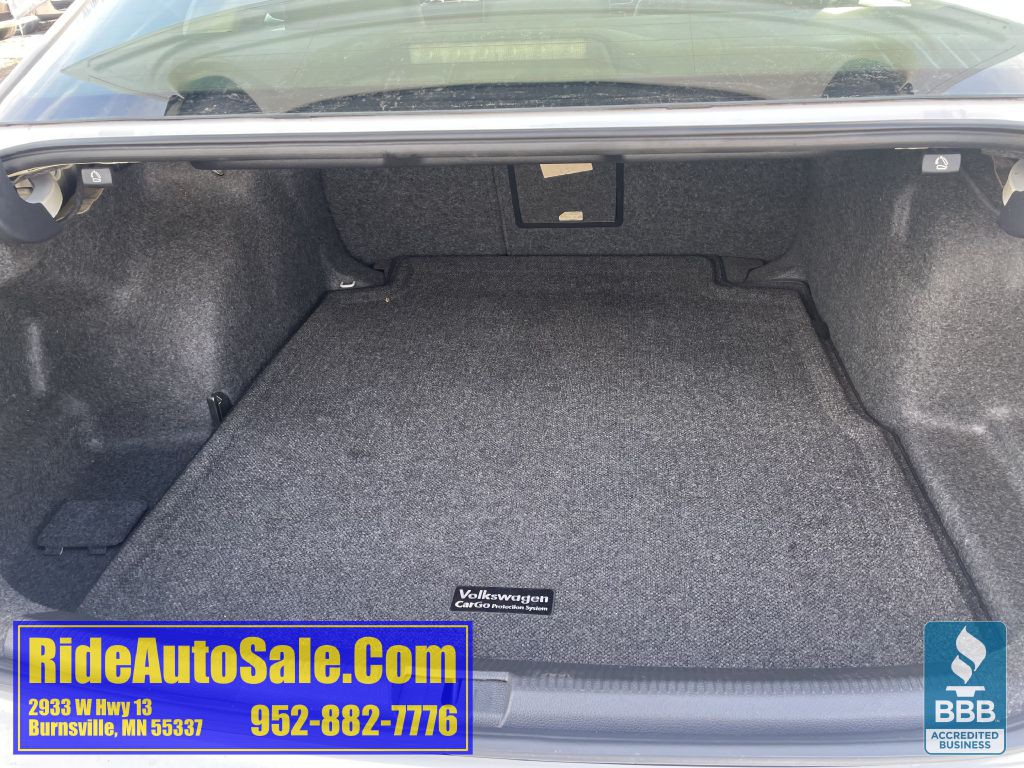 2013 Volkswagen Passat Image 33