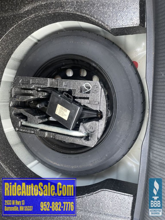 2013 Volkswagen Passat Image 34