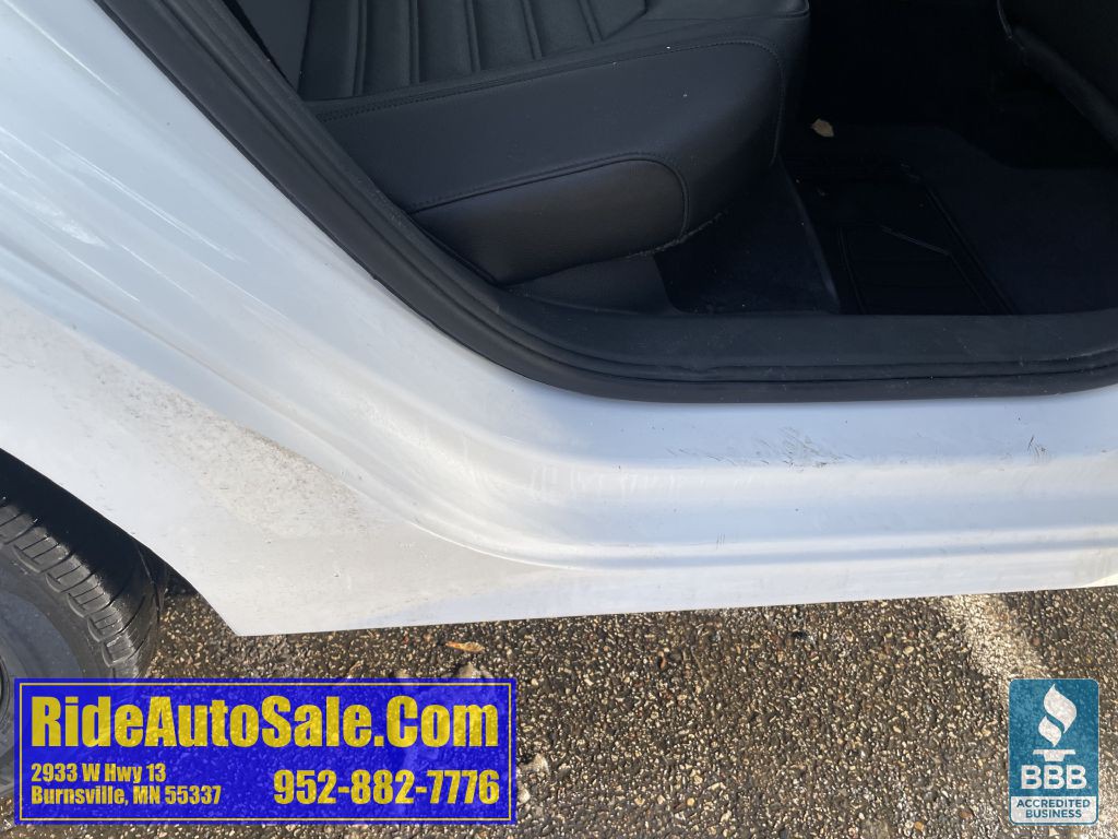 2013 Volkswagen Passat Image 38