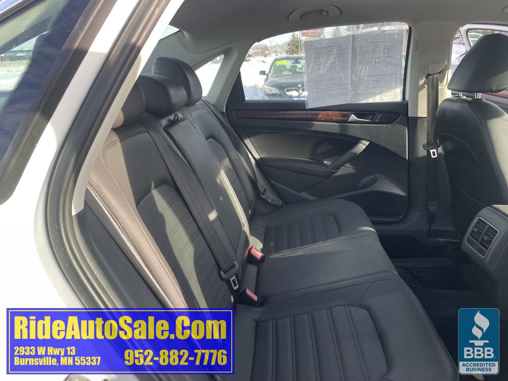 2013 Volkswagen Passat Image 41