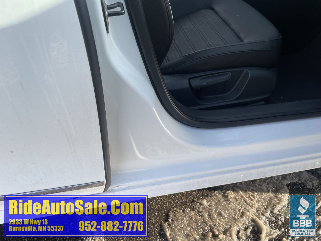 2013 Volkswagen Passat Image 43