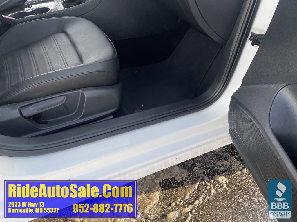 2013 Volkswagen Passat Image 45