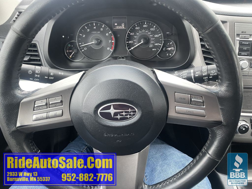 2011 Subaru Outback Image 17