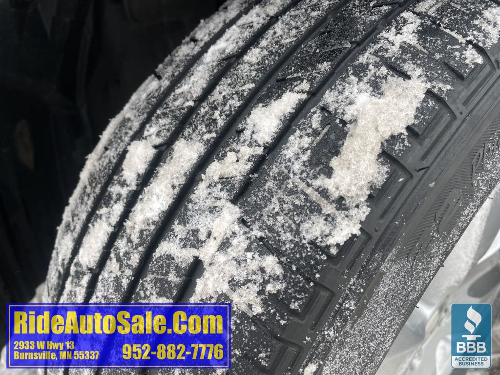 2011 Subaru Outback Image 25