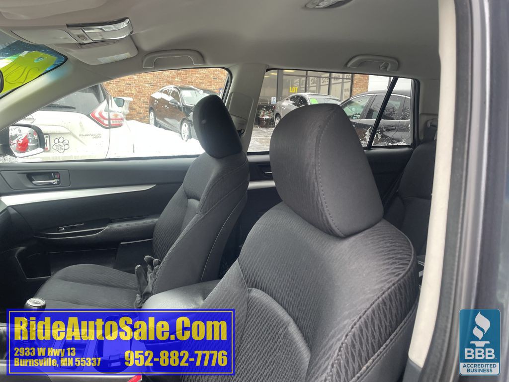 2011 Subaru Outback Image 28