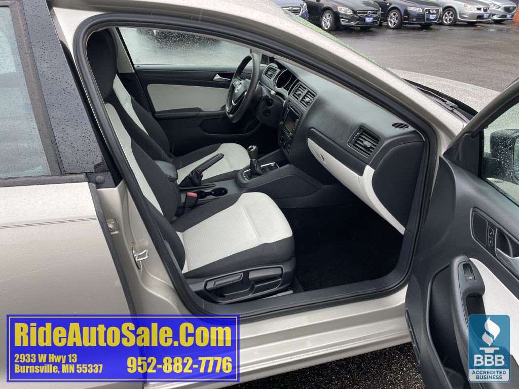 2015 Volkswagen Jetta Image 14