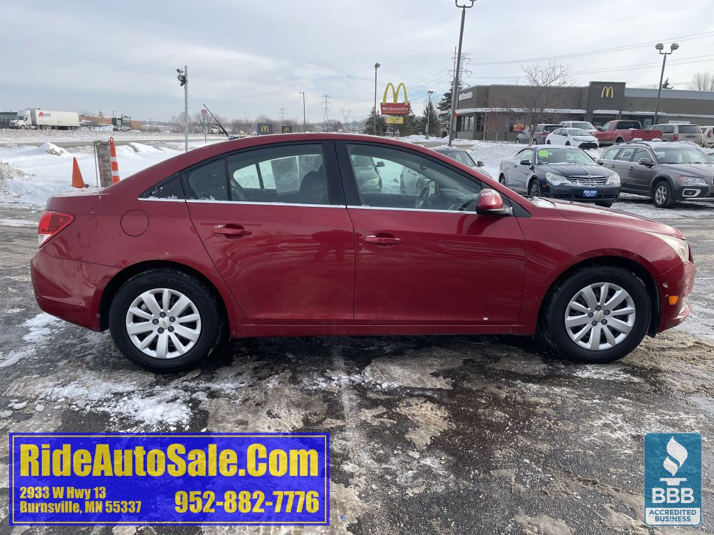 2011 Chevrolet Cruze Image 4