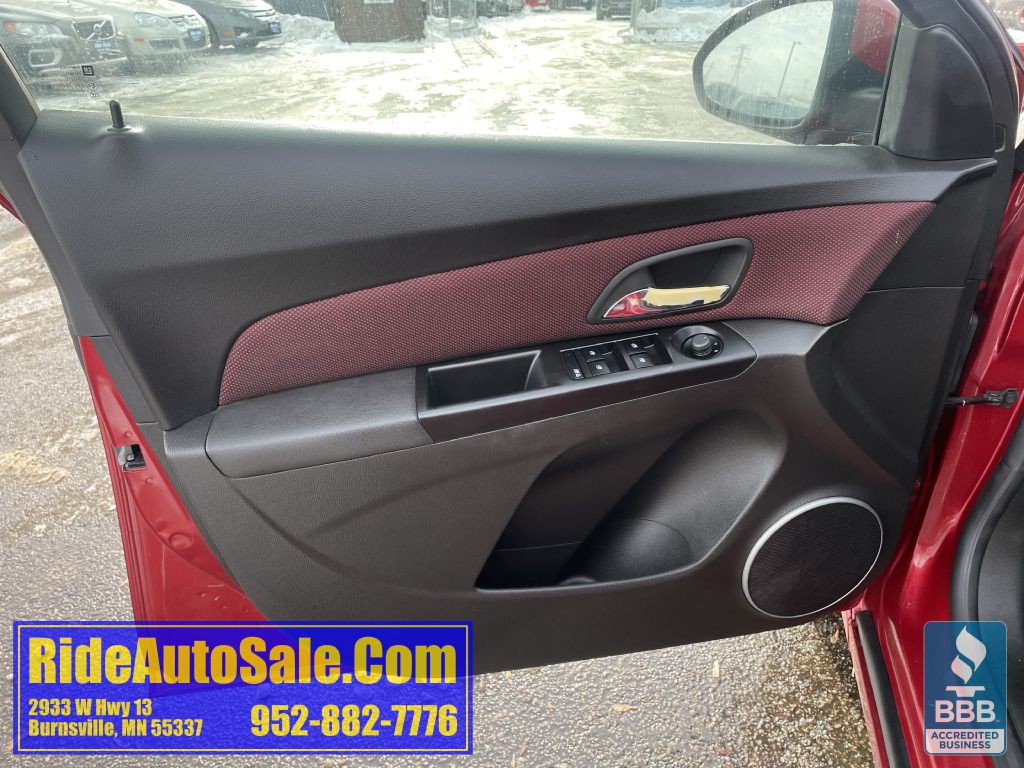 2011 Chevrolet Cruze Image 9