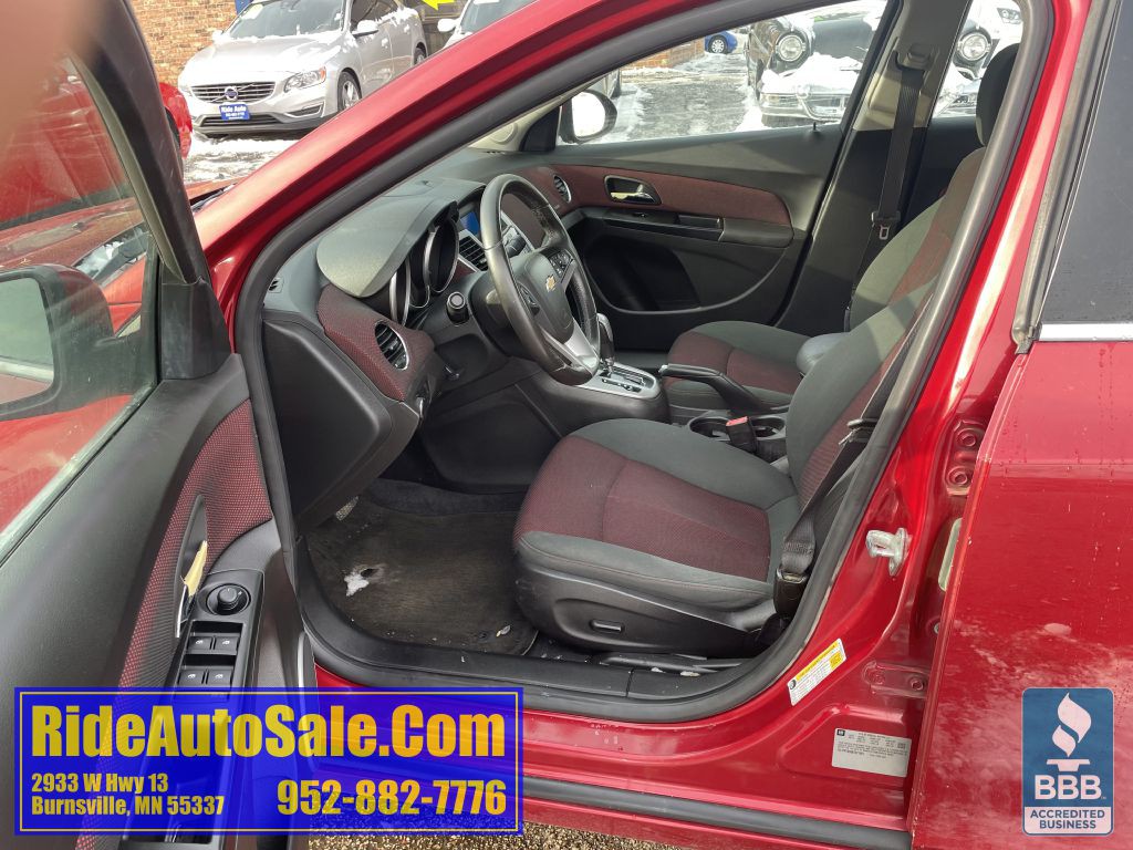 2011 Chevrolet Cruze Image 10