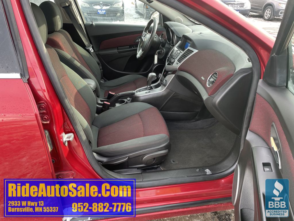 2011 Chevrolet Cruze Image 14