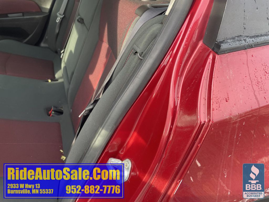 2011 Chevrolet Cruze Image 29