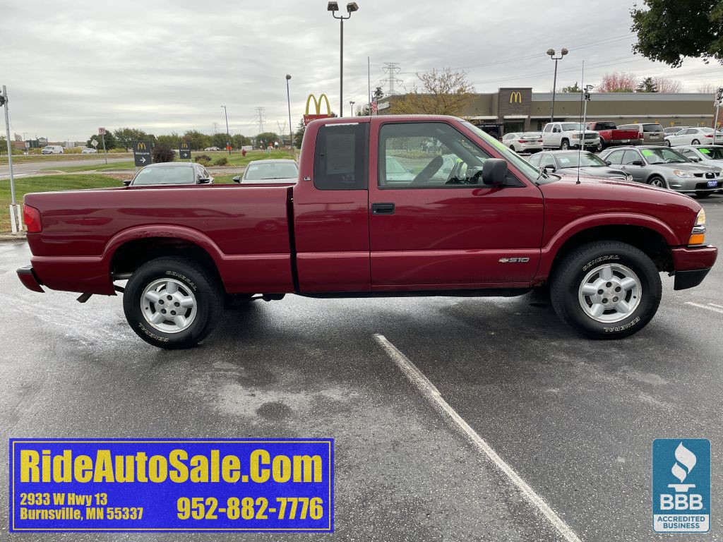 2003 Chevrolet S10 Image 4