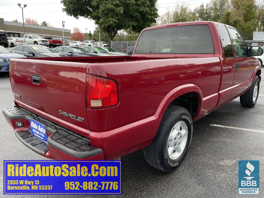 2003 Chevrolet S10 Image 5