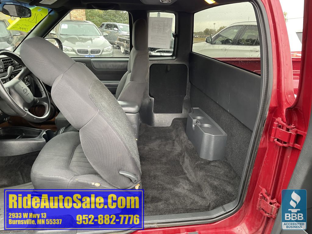 2003 Chevrolet S10 Image 11