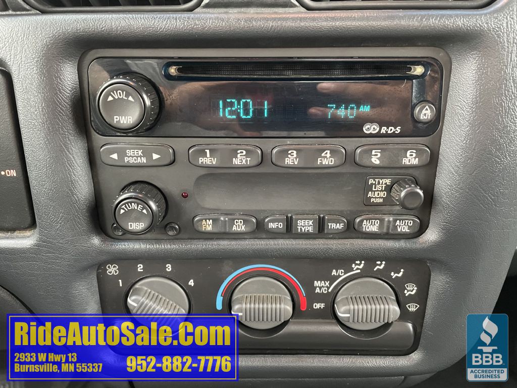 2003 Chevrolet S10 Image 17