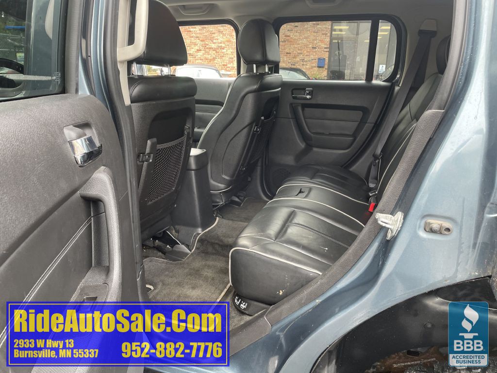 2006 HUMMER H3 Image 12